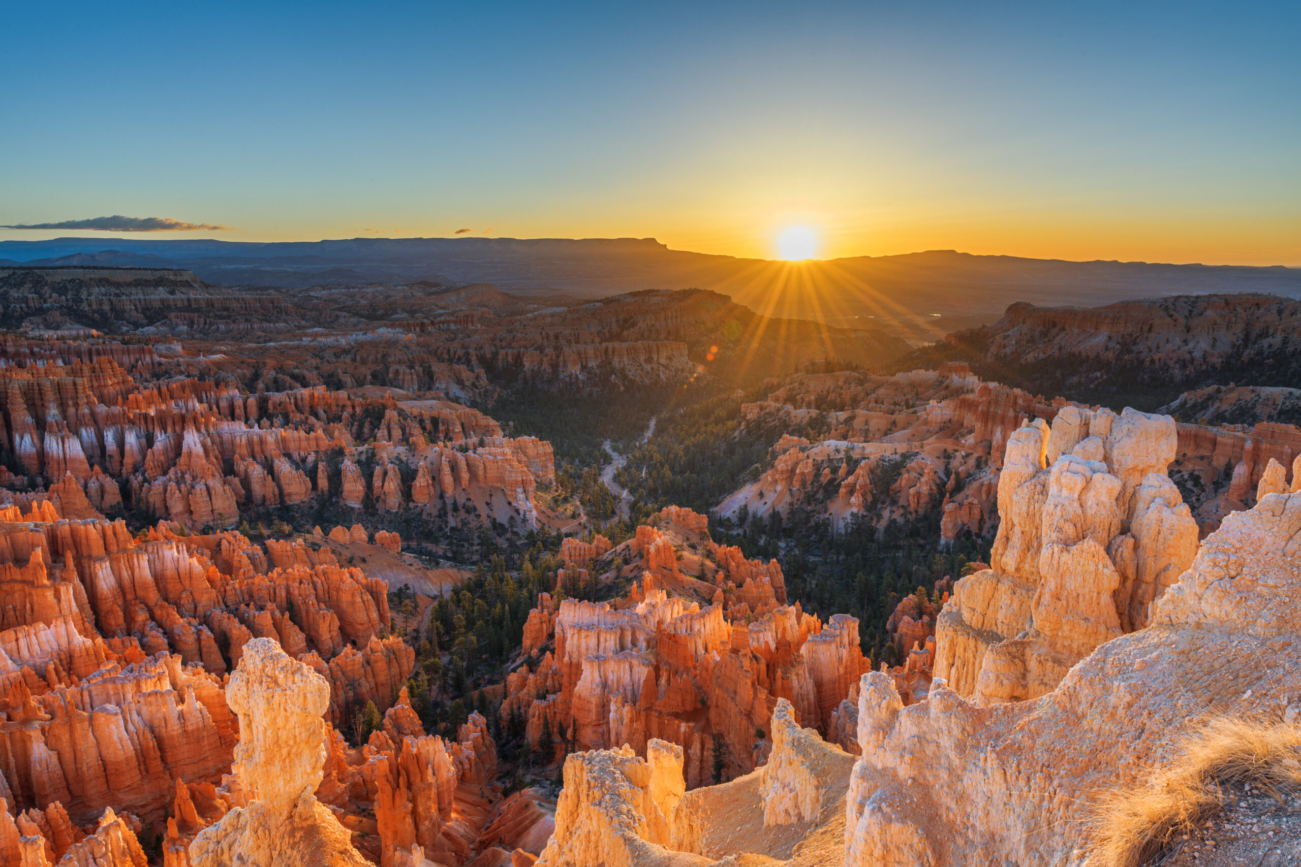 Utah Mighty 5 road trip through Zion, Bryce Canyon, Capitol Reef, Arches, and Canyonlands