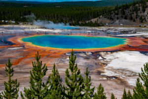 A Complete Guide to Visiting Yellowstone National Park